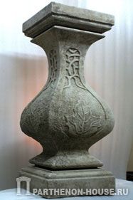 Пьедестал №3. Изделия и украшения для сада.